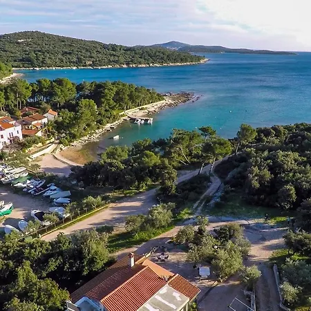 Seaside Holiday House Artatore, Losinj - 17102 Holiday home