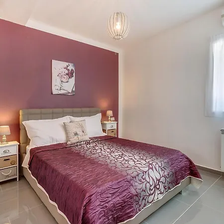 Seaside Holiday House Artatore, Losinj - 17102 Holiday home