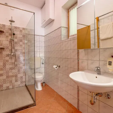 Seaside Holiday House Artatore, Losinj - 17102 Holiday home *